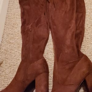 Just Fab chocolate size 8